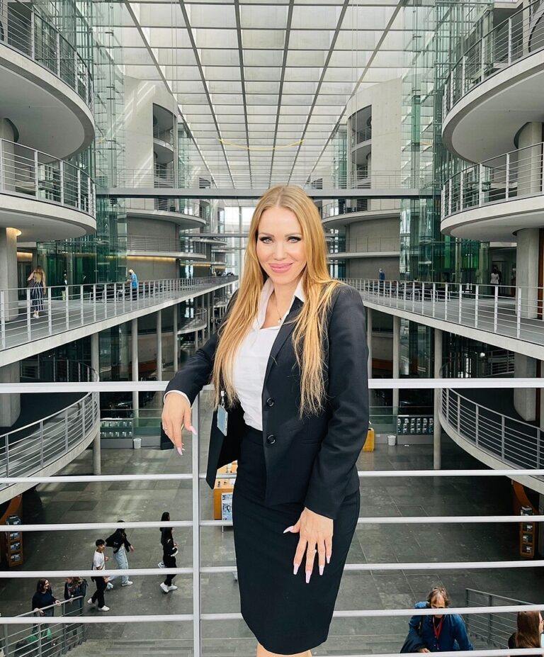 Annina Ucatis – Reality-Star Profilbild